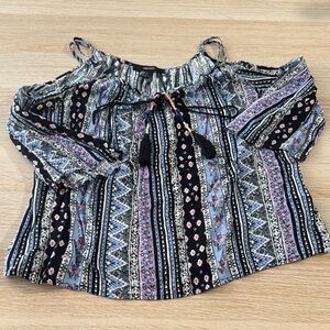 Forever 21 Black and White Off-the-Shoulder Blouse